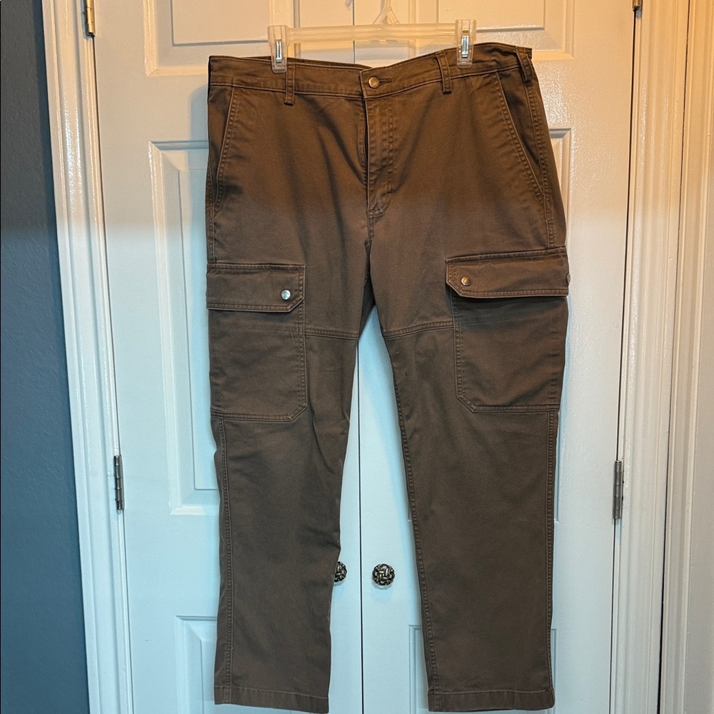 Duluth Trading Co 40 Grit Brown Cargo Pants